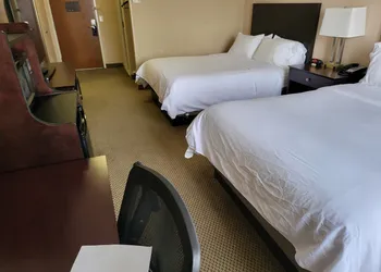 Holiday Inn Express Hotels and Suites Dayton North Tipp City by IHG hotel thumbnail 6
