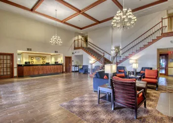 Comfort Suites Milwaukee Airport hotel thumbnail 6