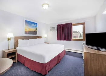 Days Inn by Wyndham Monticello hotel thumbnail 7