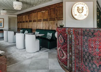 Uncommoner Hotel by Reverie Boutique Collection hotel thumbnail 2