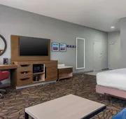 Hampton Inn & Suites Birmingham-Pelham (I-65) hotel detail image 7
