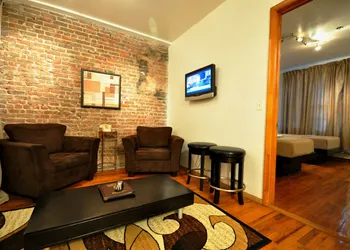 Off Soho Suites Hotel hotel thumbnail 8