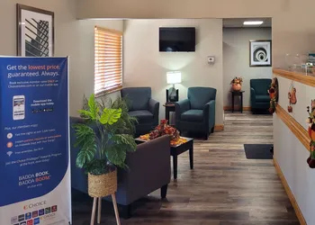 Quality Inn & Suites Marion hotel thumbnail 4
