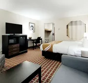 Quality Inn & Suites Marion hotel detail image 7