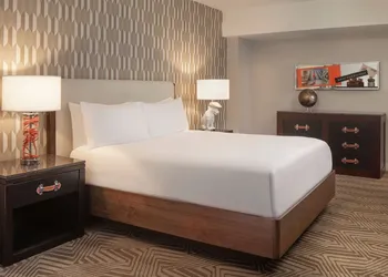 Renaissance Phoenix Downtown hotel thumbnail 6