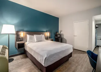 Studio 6 Suites Lawndale, CA – South Bay hotel thumbnail 5
