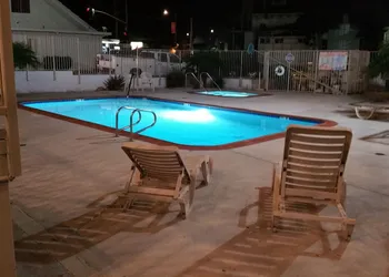 Pacific Inn hotel thumbnail 3