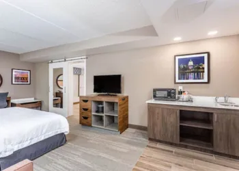 Hampton Inn Harrisburg-East (Hershey Area) hotel thumbnail 7