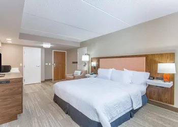 Hampton Inn Harrisburg-East (Hershey Area) hotel thumbnail 8
