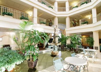Bella Vista Suites hotel thumbnail 5