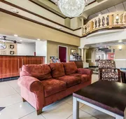 Comfort Suites Bakersfield hotel detail image 4