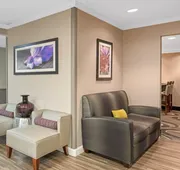 La Quinta Inn & Suites by Wyndham Baton Rouge Siegen Lane hotel detail image 3
