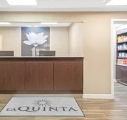 La Quinta Inn & Suites by Wyndham Baton Rouge Siegen Lane hotel detail image 4