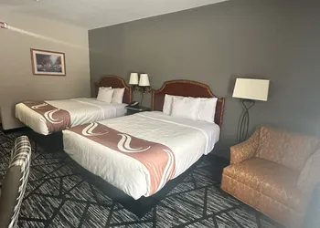 Hometown Inn hotel thumbnail 6