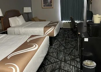 Hometown Inn hotel thumbnail 7