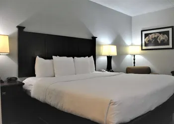 Best Western Paramus Hotel & Suites hotel thumbnail 4