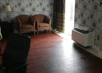 Super 8 by Wyndham Cambridge/Kitchener/Waterloo Area hotel thumbnail 5
