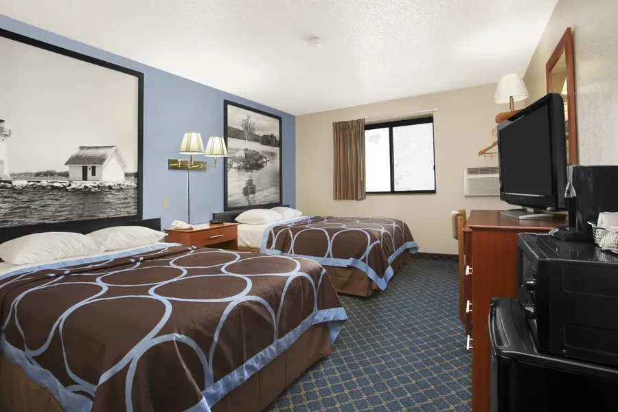 Super 8 by Wyndham Massena NY hotel detail image 6