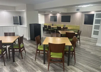 Quality Inn & Suites Orlando East - UCF Area hotel thumbnail 6