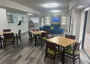 Quality Inn & Suites Orlando East - UCF Area hotel thumbnail 7