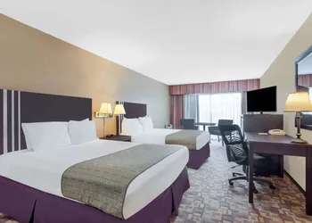 Days Inn by Wyndham Bellingham hotel thumbnail 7