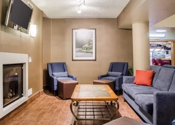 Comfort Inn West Hazleton hotel thumbnail 5