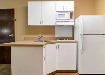 Extended Stay America Suites Detroit Canton hotel thumbnail 6