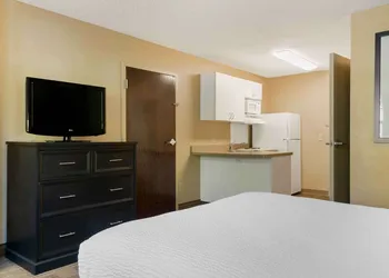 Extended Stay America Suites Detroit Canton hotel thumbnail 8