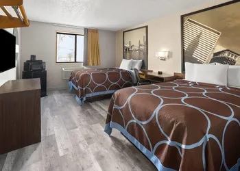 Super 8 by Wyndham Mentor/Cleveland Area hotel thumbnail 8