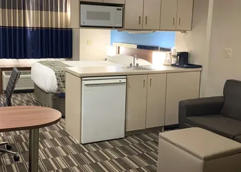 Microtel Inn & Suites by Wyndham Fond Du Lac hotel thumbnail 8
