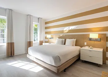 Pestana South Beach Art Deco Miami hotel thumbnail 3
