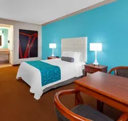 Howard Johnson Hotel & Suites by Wyndham Pico Rivera hotel detail image 5