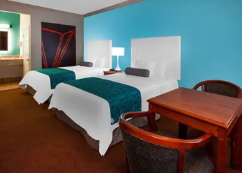 Howard Johnson Hotel & Suites by Wyndham Pico Rivera hotel thumbnail 7