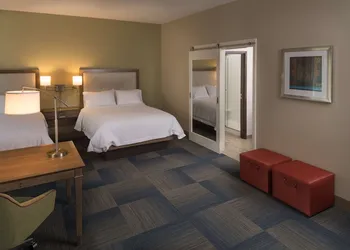 Hampton Inn & Suites Asheville Biltmore Village hotel thumbnail 8