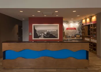 Hampton Inn & Suites Asheville Biltmore Village hotel thumbnail 4