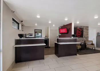 Red Roof Inn Chattanooga - Hamilton Place hotel thumbnail 4