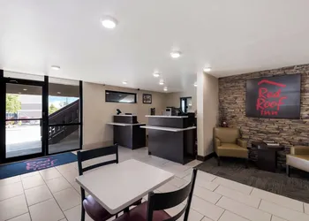 Red Roof Inn Chattanooga - Hamilton Place hotel thumbnail 5