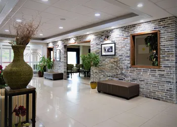 Days Inn & Suites by Wyndham Savannah North I-95 hotel thumbnail 5