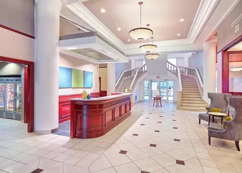 Residence Inn Milwaukee Downtown by Marriott hotel thumbnail 2