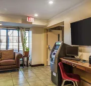 Econo Lodge Milldale - Southington hotel detail image 4