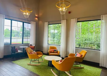 Spark by Hilton Duluth hotel thumbnail 6