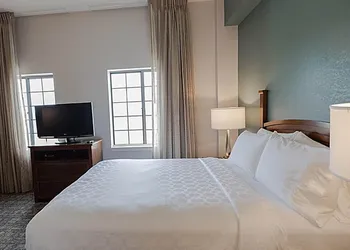 Sonesta ES Suites Atlanta Alpharetta Avalon hotel thumbnail 4