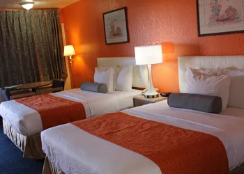 Howard Johnson by Wyndham Holbrook hotel thumbnail 4