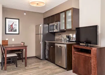 Homewood Suites by Hilton Austin-South/Airport hotel thumbnail 7