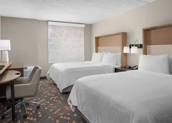 Holiday Inn Hasbrouck Heights-Meadowlands by IHG hotel thumbnail 3