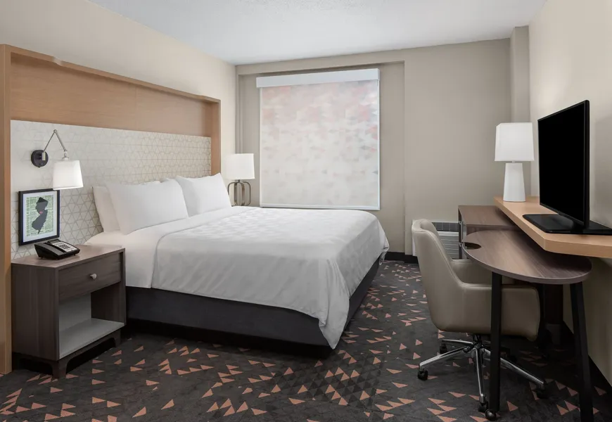 Holiday Inn Hasbrouck Heights-Meadowlands by IHG hotel detail image 6