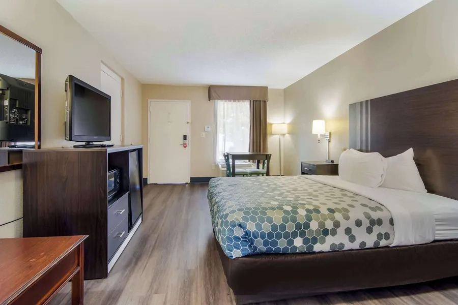 Econo Lodge Garner - Raleigh hotel detail image 6