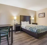 Econo Lodge Garner - Raleigh hotel detail image 7