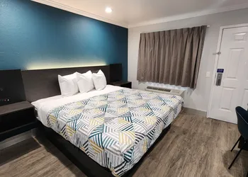 Studio 6 Suites San Ysidro, CA -San Diego South Bay hotel thumbnail 4
