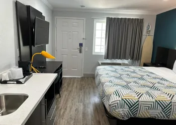 Studio 6 Suites San Ysidro, CA -San Diego South Bay hotel thumbnail 7